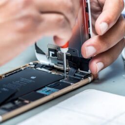 iPhone repair in doha